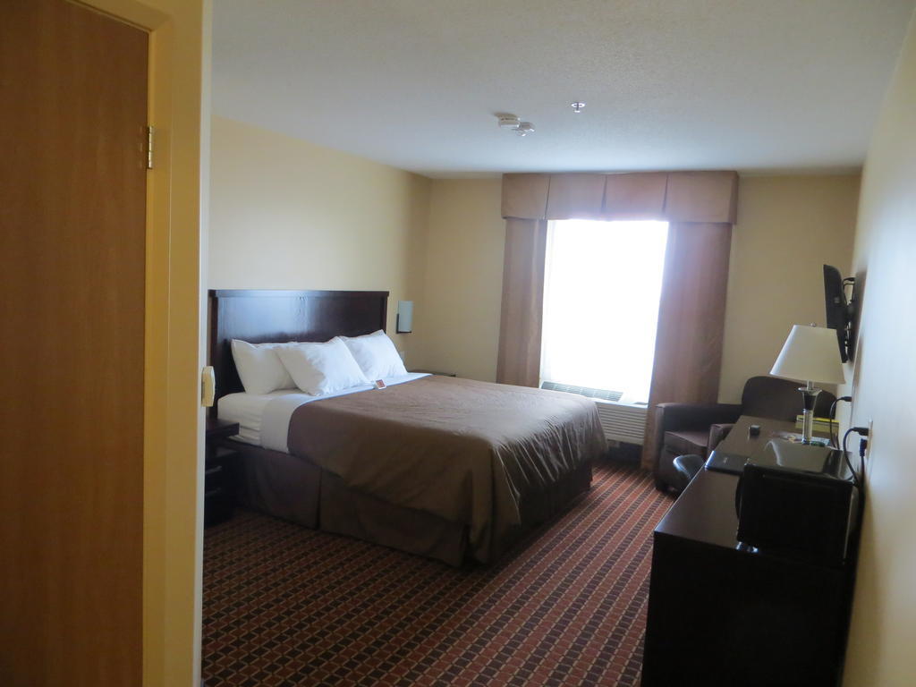 Poplar Tree Inn Stoughton Quarto foto